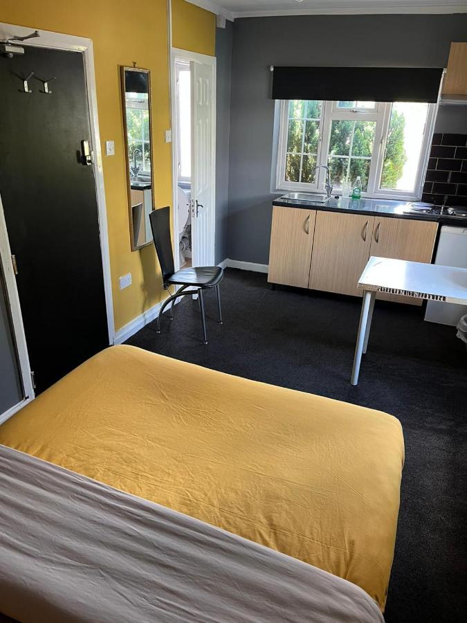 Hatfield Save-Money Rooms - 10Over10 For Price! Ngoại thất bức ảnh