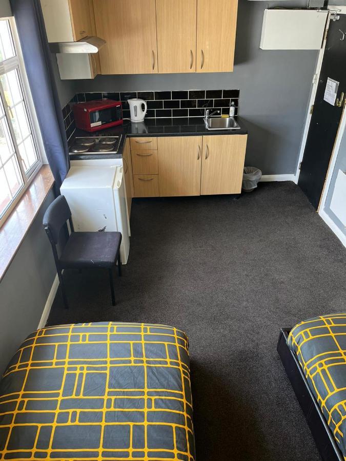 Hatfield Save-Money Rooms - 10Over10 For Price! Ngoại thất bức ảnh