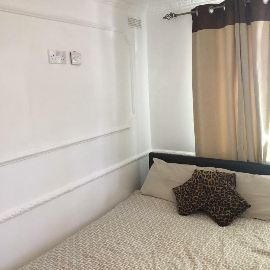 Hatfield Save-Money Rooms - 10Over10 For Price! Ngoại thất bức ảnh